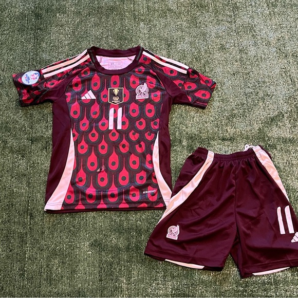 Santiago Gimenez #11 Mexico Home Kids Jersey 23/24 Copa America - Picture 1 of 3